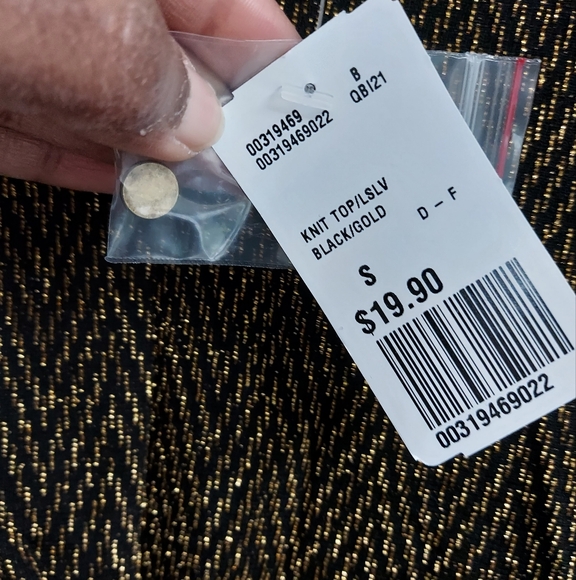NWT Womens Forever 21 Black and Gold metallic Long Sleeve Knit Top - Picture 3 of 10
